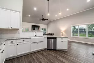 2094 Pleasant Valley Rd, Monroe, GA 30655 - Photo 5