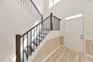 1611 Hillside Bend Crossing, Lawrenceville, GA 30043 - Photo 3