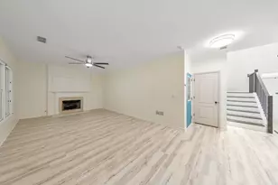 1611 Hillside Bend Crossing, Lawrenceville, GA 30043 - Photo 13
