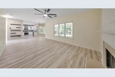 1611 Hillside Bend Crossing, Lawrenceville, GA 30043 - Photo 15