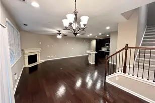 1627 Trailview Way NE, Atlanta, GA 30329 - Photo 3
