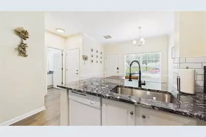 230 Amal Drive SW #202, Atlanta, GA 30315 - Photo 9