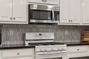 1086 Fieldstone Dr, Canton, GA 30114 - Photo 17