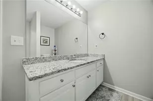 220 Ashland Manor Dr, Lawrenceville, GA 30045 - Photo 17
