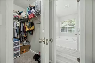 220 Ashland Manor Dr, Lawrenceville, GA 30045 - Photo 15