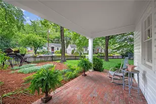 756 Berkeley Ave NW, Atlanta, GA 30318 - Photo 3