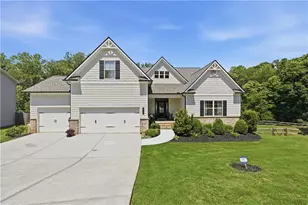 281 Charlotte Dr, Hoschton, GA 30548 - Photo 1