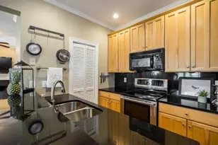 691 Bonaventure Ave NE, Atlanta, GA 30306 - Photo 9