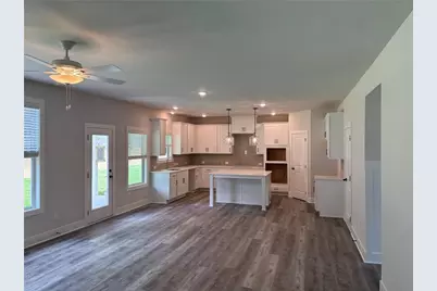 4250 Shirebrook Trail, Hoschton, GA 30548 - Photo 3
