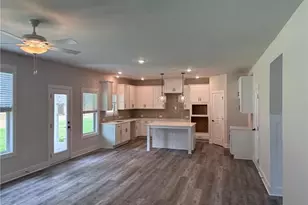 4250 Shirebrook Trail, Hoschton, GA 30548 - Photo 3