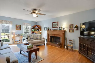 2093 Halfmoon Bluff NW, Kennesaw, GA 30152 - Photo 3