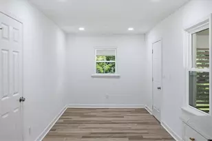 2101 East Dr, Decatur, GA 30032 - Photo 11