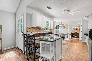 114 Eagle Glen Dr, Woodstock, GA 30189 - Photo 3