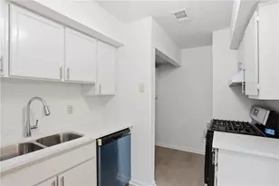 413 Promenade Ct SW, Marietta, GA 30064 - Photo 9