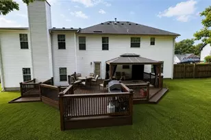6366 Conisburgh Ln, Stone Mountain, GA 30087 - Photo 3
