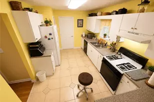 6366 Conisburgh Ln, Stone Mountain, GA 30087 - Photo 11