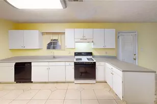 6366 Conisburgh Ln, Stone Mountain, GA 30087 - Photo 21