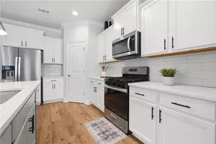5115 Hillington Wy, Sugar Hill, GA 30518 - Photo 7