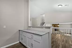 1055 Chapman Ln, Stone Mountain, GA 30088 - Photo 15