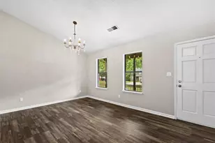 1055 Chapman Ln, Stone Mountain, GA 30088 - Photo 9