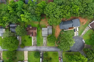 1055 Chapman Ln, Stone Mountain, GA 30088 - Photo 49