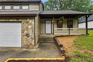 1055 Chapman Ln, Stone Mountain, GA 30088 - Photo 3