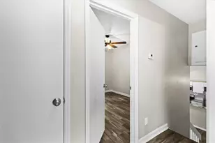 1055 Chapman Ln, Stone Mountain, GA 30088 - Photo 35