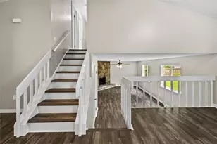 1055 Chapman Ln, Stone Mountain, GA 30088 - Photo 19