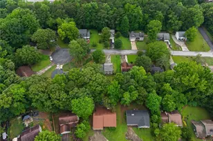1055 Chapman Ln, Stone Mountain, GA 30088 - Photo 51