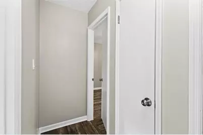 1055 Chapman Lane, Stone Mountain, GA 30088 - Photo 31