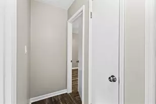 1055 Chapman Ln, Stone Mountain, GA 30088 - Photo 31