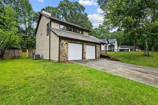 1055 Chapman Ln, Stone Mountain, GA 30088 - Photo 59