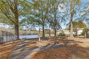 1000 Country Ct, Lawrenceville, GA 30044 - Photo 29
