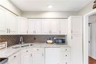 1000 Country Ct, Lawrenceville, GA 30044 - Photo 5