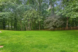 2030 Arbor Forest Dr, Marietta, GA 30064 - Photo 23