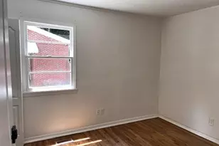 2740 Santa Barbara Dr NW, Atlanta, GA 30318 - Photo 7