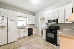 252 N Wesleyan Cir, Macon, GA 31210 - Photo 15