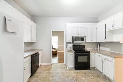 252 N Wesleyan Circle, Macon, GA 31210 - Photo 17
