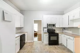 252 N Wesleyan Cir, Macon, GA 31210 - Photo 17
