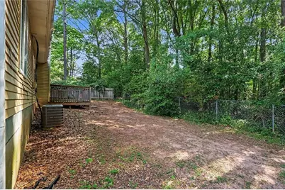 2196 Scarbrough Drive, Stone Mountain, GA 30088 - Photo 21