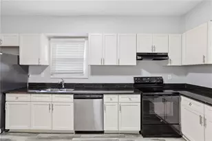 1337 SW McClelland Ave, Atlanta, GA 30344 - Photo 9