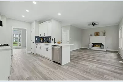 1600 Montrachet Drive, Lawrenceville, GA 30043 - Photo 9