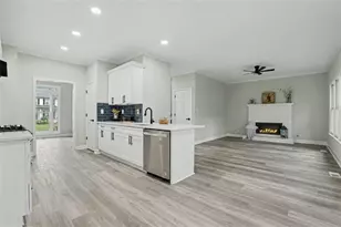 1600 Montrachet Dr, Lawrenceville, GA 30043 - Photo 9