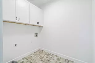 9890 Groomsbridge Rd, Johns Creek, GA 30022 - Photo 27