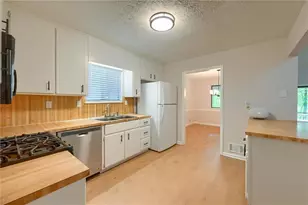 175 Ansley Ct, Roswell, GA 30076 - Photo 9