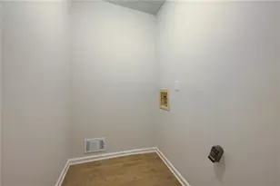 175 Ansley Ct, Roswell, GA 30076 - Photo 13