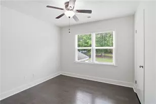1239 Ashbrook Dr, Lawrenceville, GA 30043 - Photo 17