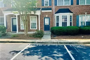 1577 Cove Creek Cir, Norcross, GA 30093 - Photo 3