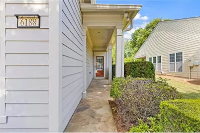 6188 Longleaf Drive, Hoschton, GA 30548 - Photo 5