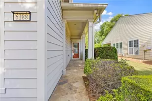 6188 Longleaf Dr, Hoschton, GA 30548 - Photo 5